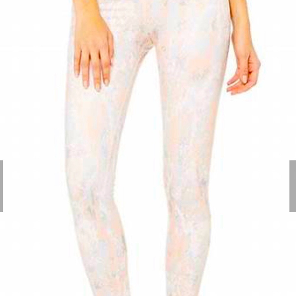 EUC Size XS Alo Yoga leggings